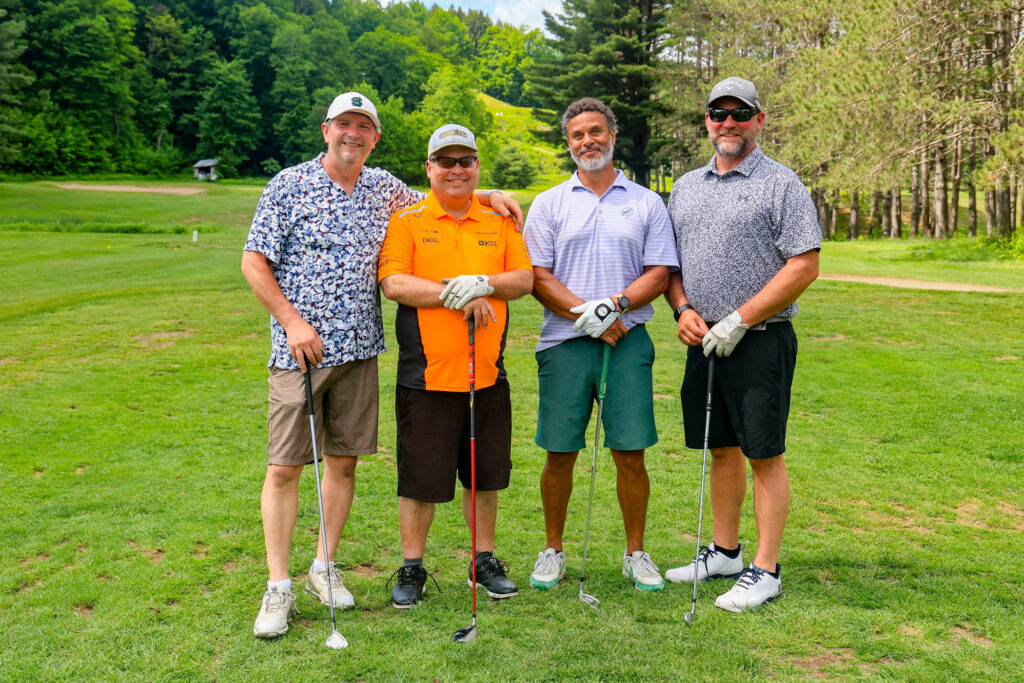 alumni golfers