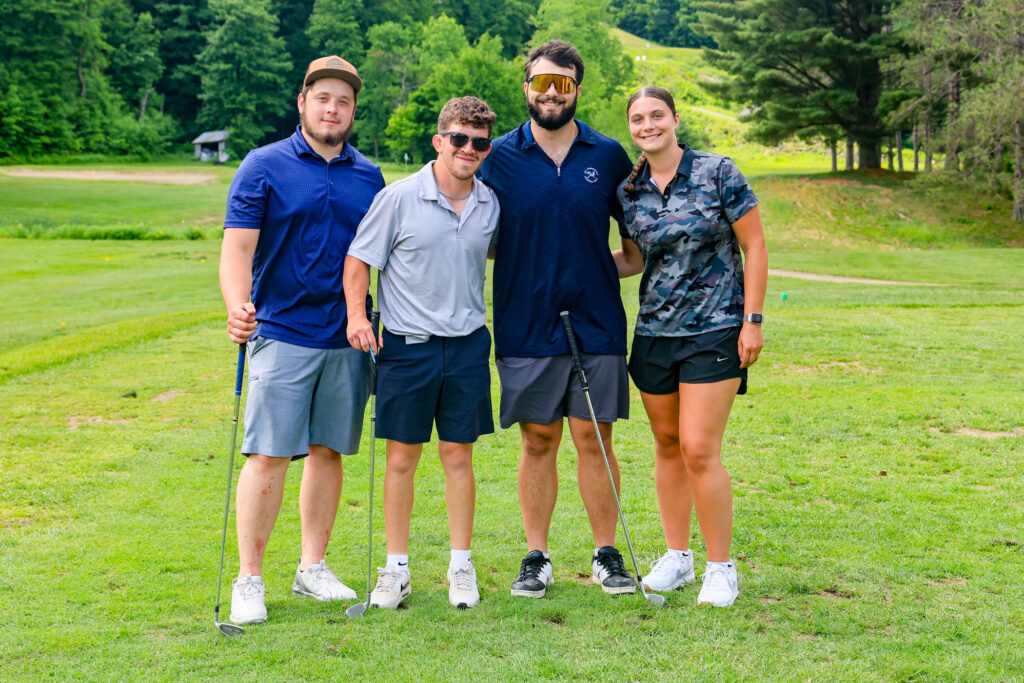 alumni golfers